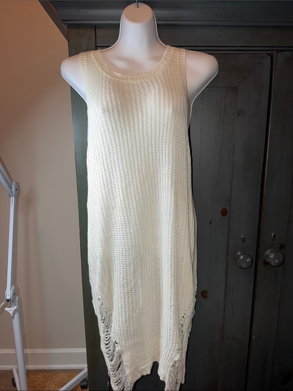 NWOT Sleeveless Ivory Knit Fringe Swim Coverup